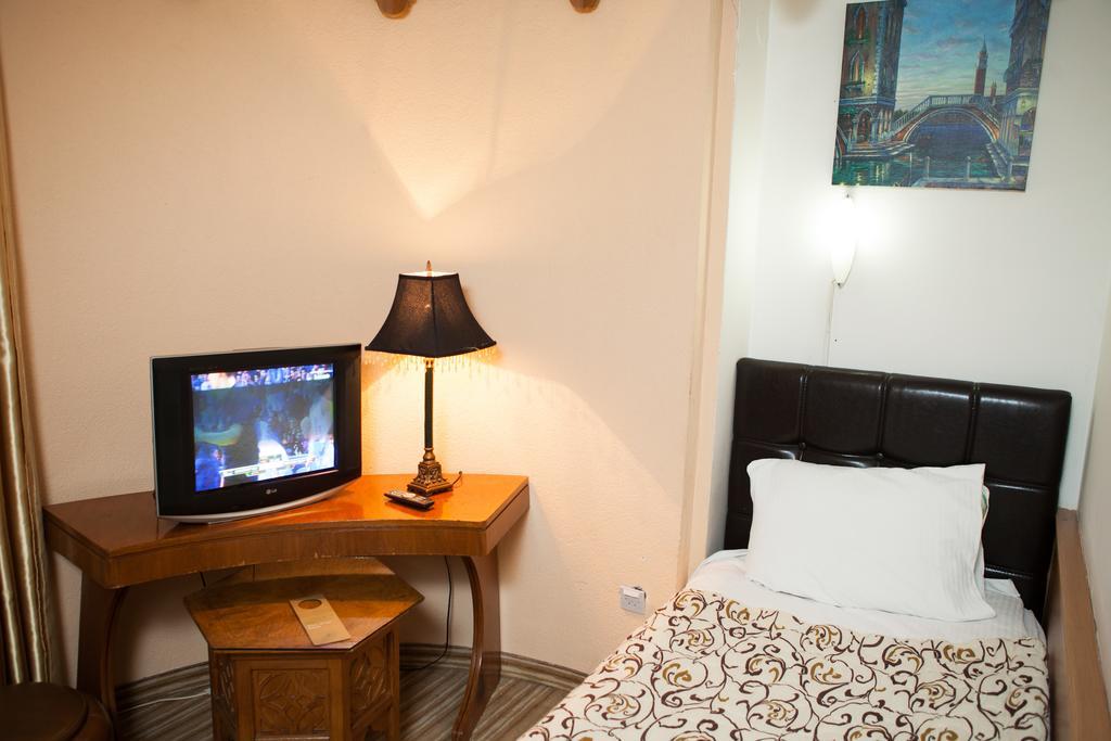 Hotel Vrbak 新帕扎尔 客房 照片