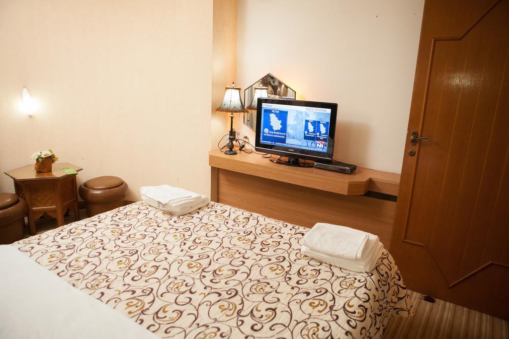 Hotel Vrbak 新帕扎尔 客房 照片