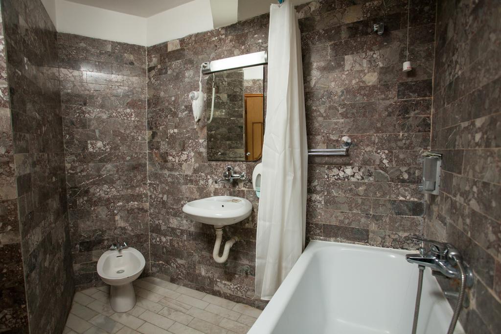 Hotel Vrbak 新帕扎尔 客房 照片