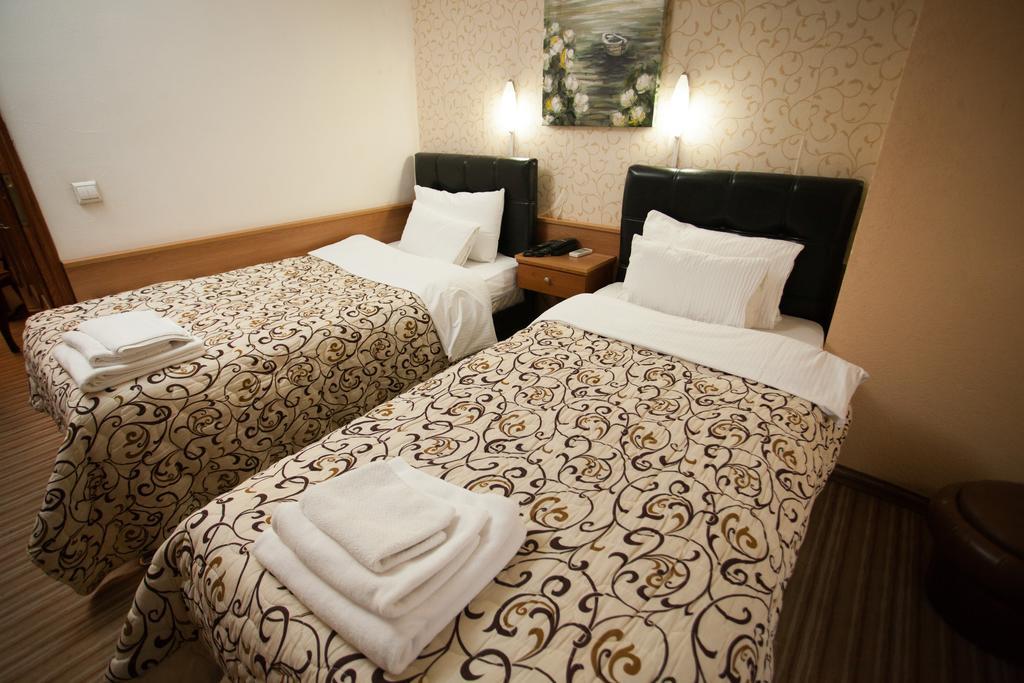 Hotel Vrbak 新帕扎尔 客房 照片