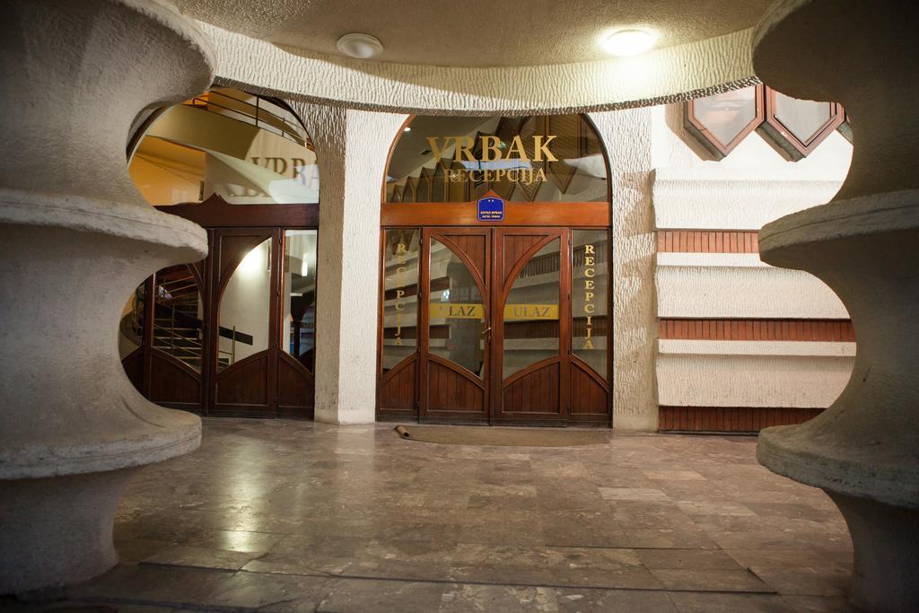 Hotel Vrbak 新帕扎尔 外观 照片