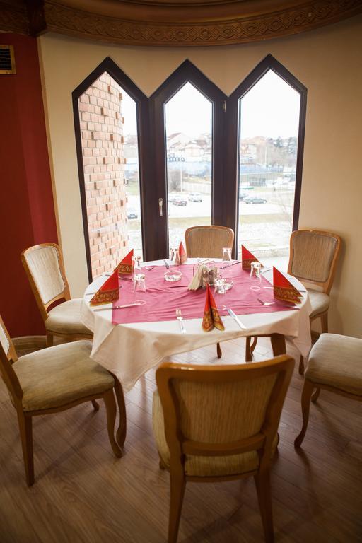 Hotel Vrbak 新帕扎尔 外观 照片