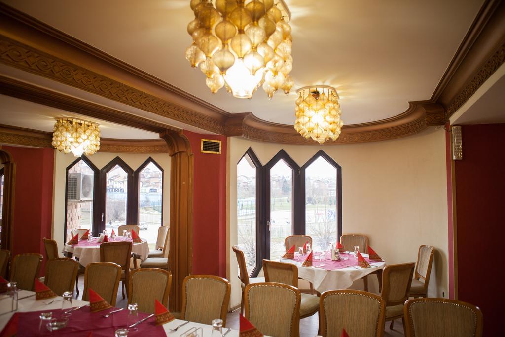 Hotel Vrbak 新帕扎尔 外观 照片